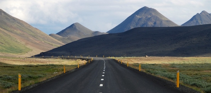 long road and mountains