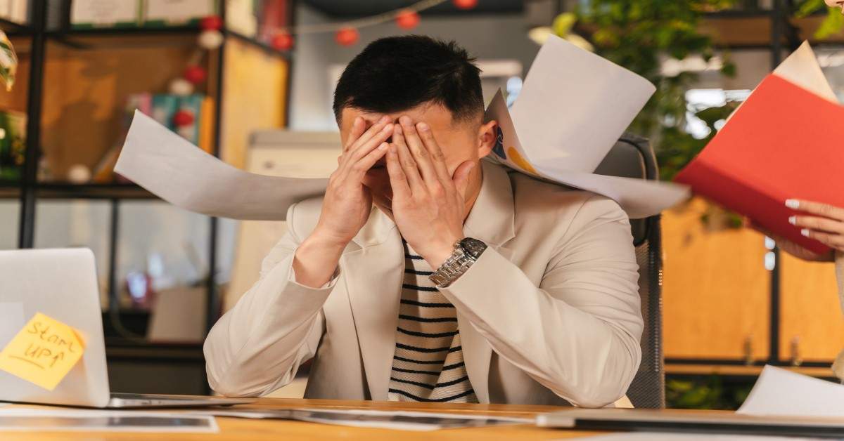 8 Warning Signs Of Lawyer Burnout And What To Do About It